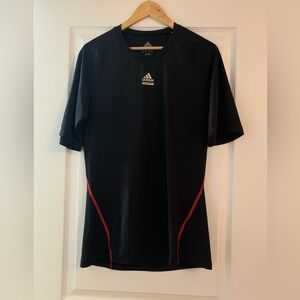 Men’s Adidas large T-Shirt